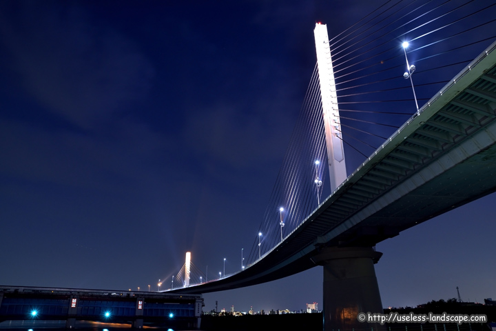かつしかハープ橋のライトアップ情報 東京都葛飾区 使い道のない風景