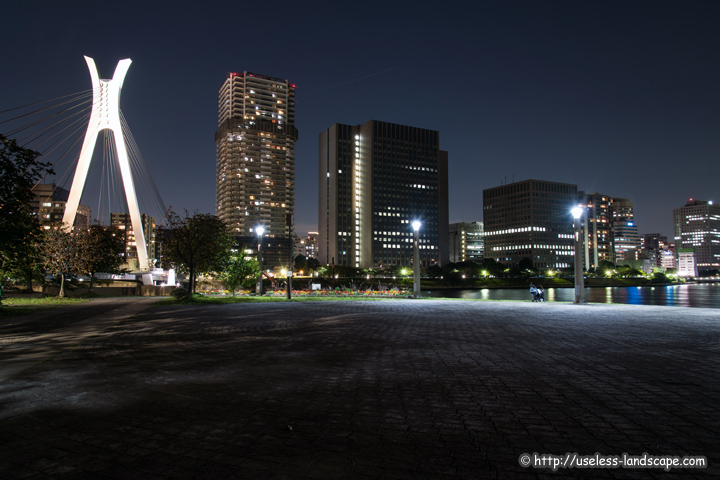 石川島公園 パリ広場の夜景情報 東京都中央区 使い道のない風景