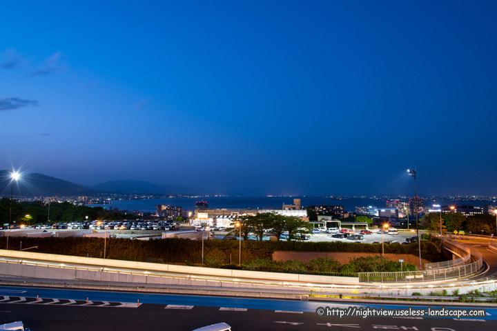 大津sa 下り線 屋上展望デッキの夜景情報 滋賀県大津市 使い道のない風景